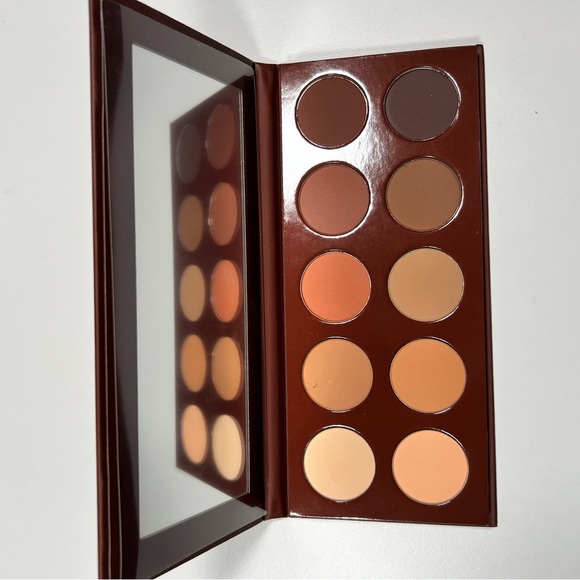 KKW Beauty trio of unused eyeshadow palettes, Classic, Matte Smoke, Matte Cocoa! - Picture 4 of 10